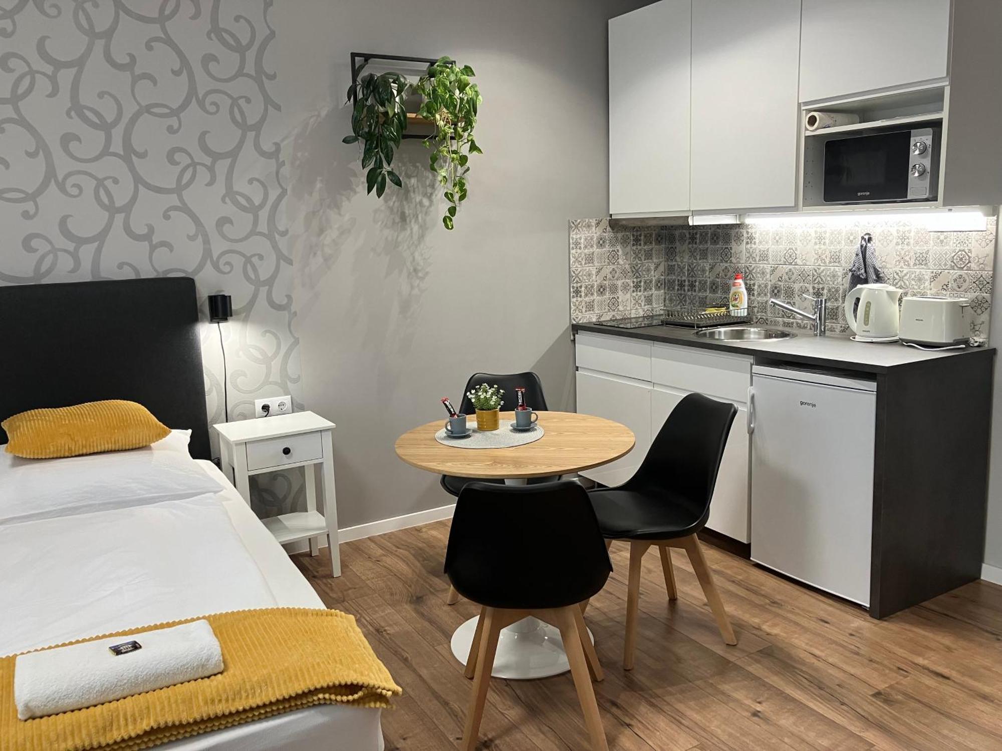 Illa Apartments Eger Buitenkant foto